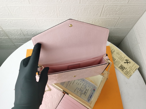 LVコピーウォレット角部分ディテール